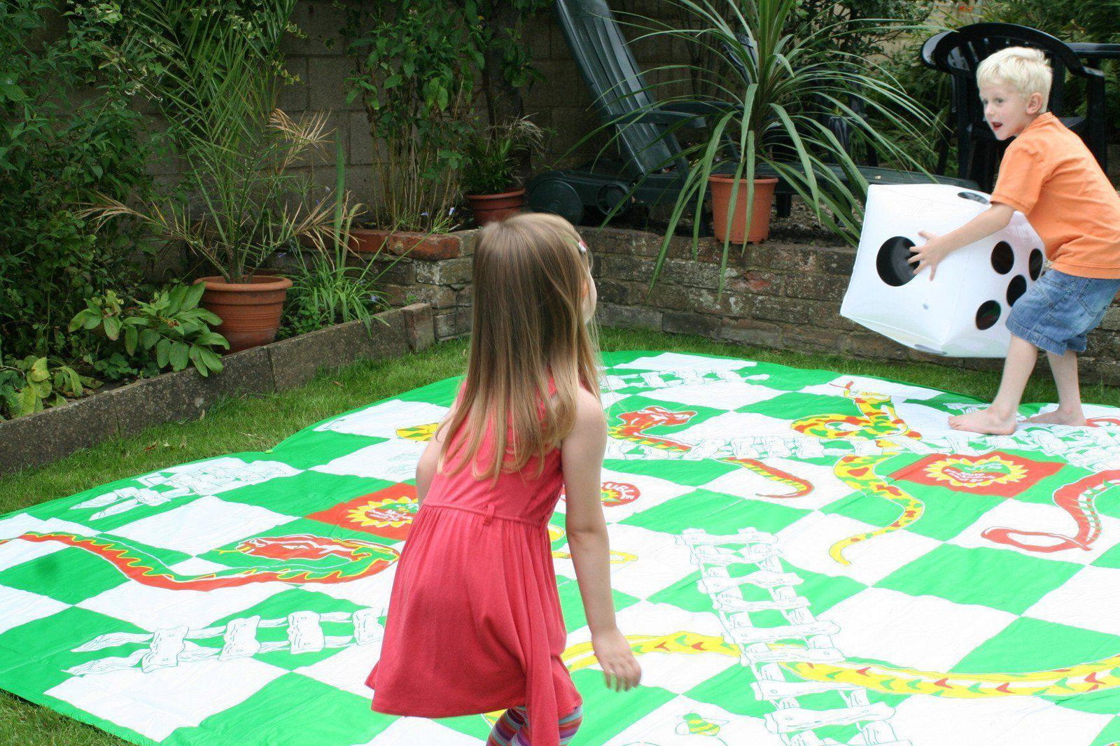 Giant Snakes & Ladders - DTI Direct USA